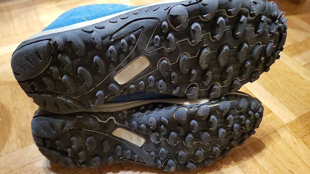 Trevolution Scarpe per ragazzi: Kinderschuhe Gr. 36 – Usato da Rorschacherberg venduto da Maku007 1