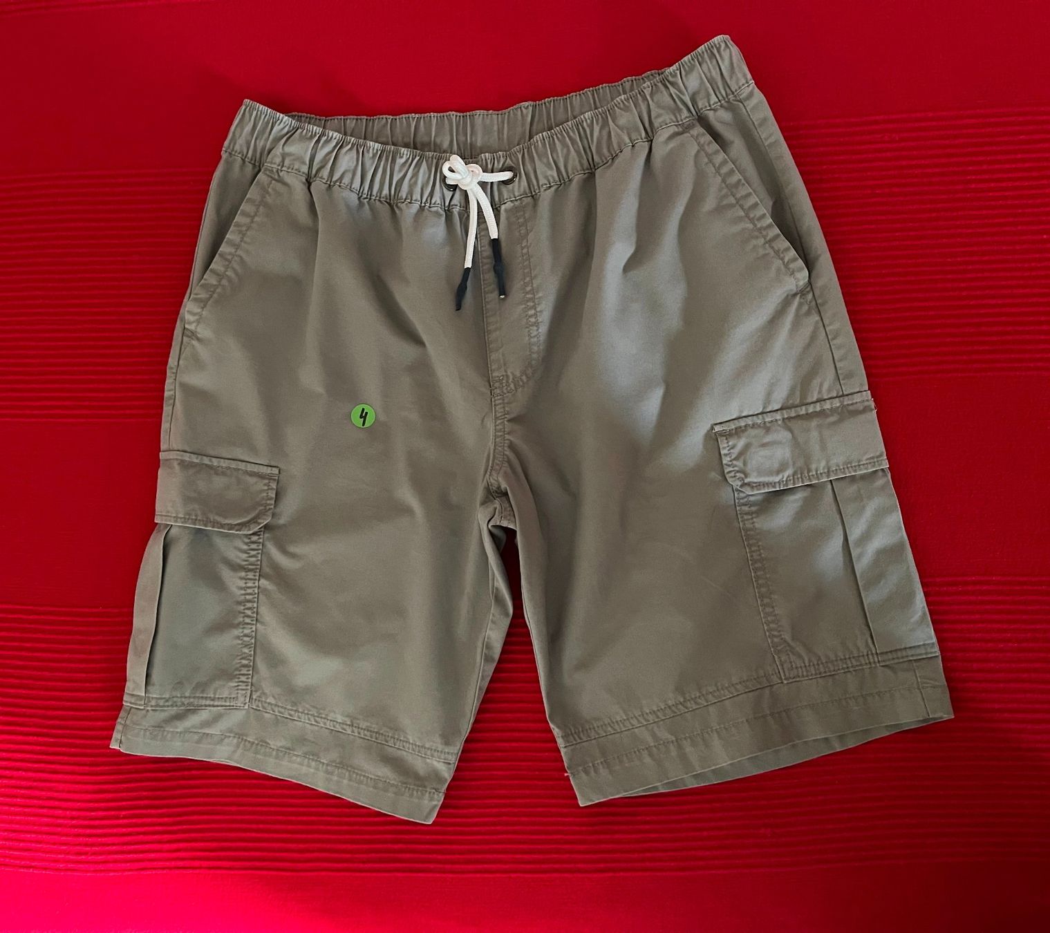 Lotti di vestiti: Kurze Hosen – Usato da Bazenheid venduto da nervik 5