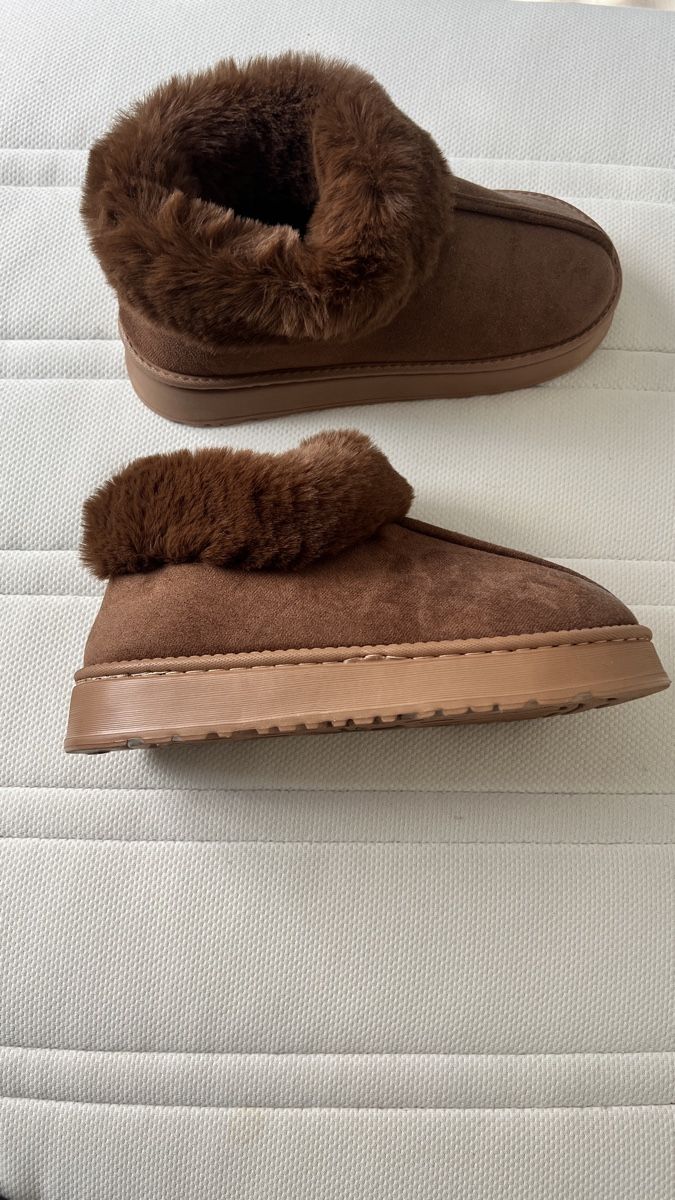 Scarpe da uomo: Fake Uggs – Usato da Davos Platz venduto da ang_m2dp 1