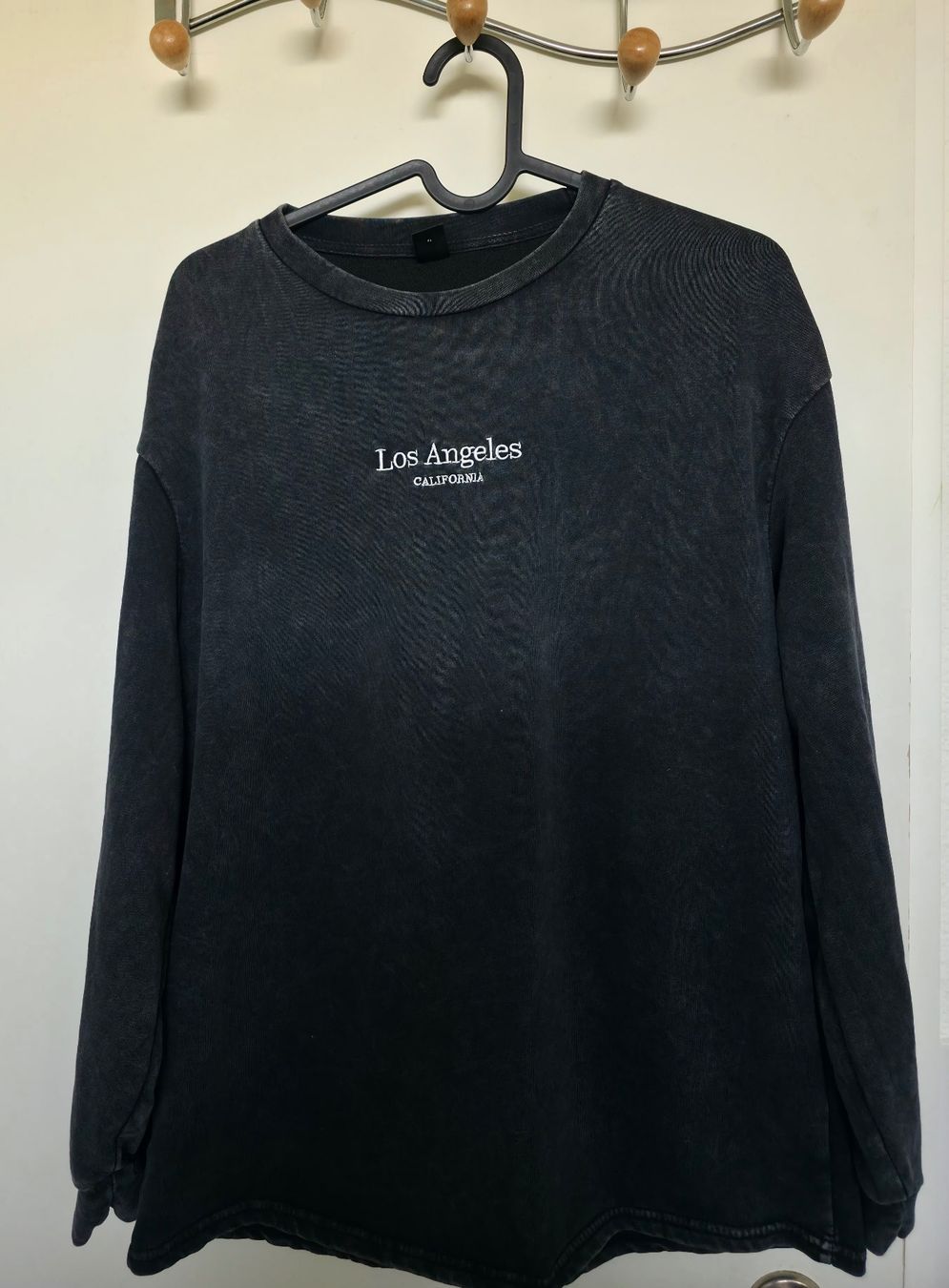 Pullover & Sweatshirts: Lightweight Sweater – Gebraucht aus Hombrechtikon von moonwaterqueen