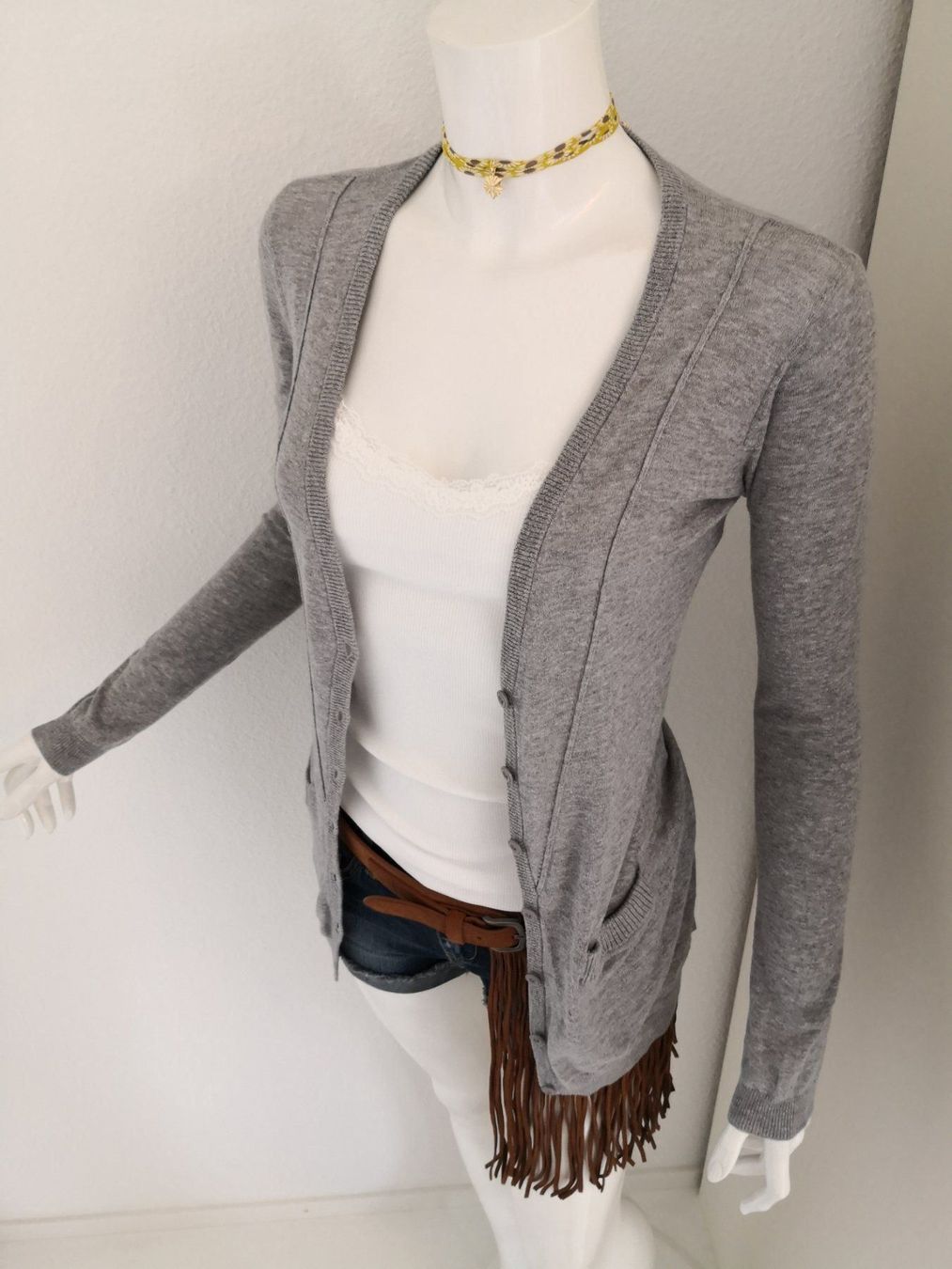 Mango Giacche: 🤩MANGO STRICK-JACKE HELLGRAU LANG & TASCHEN & PRADA P. – Usato da Olten venduto da Naja-Twins-Twins 1