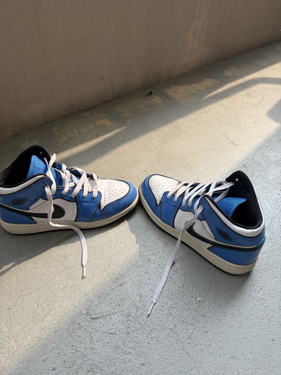 Jordan Scarpe da uomo: Jordan 1 Mid Blau – Usato da Ittigen venduto da mrv_jjl9 2