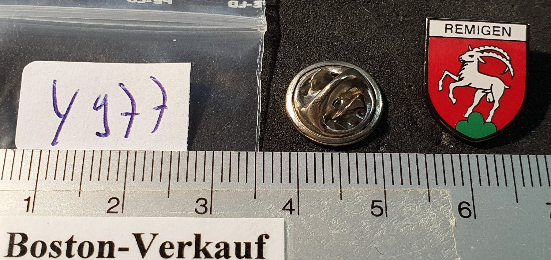 Placchette & Badge: Y977 - Pin Gemeindewappen Remigen – Usato da Reinach BL venduto da Boston-Verkauf 1