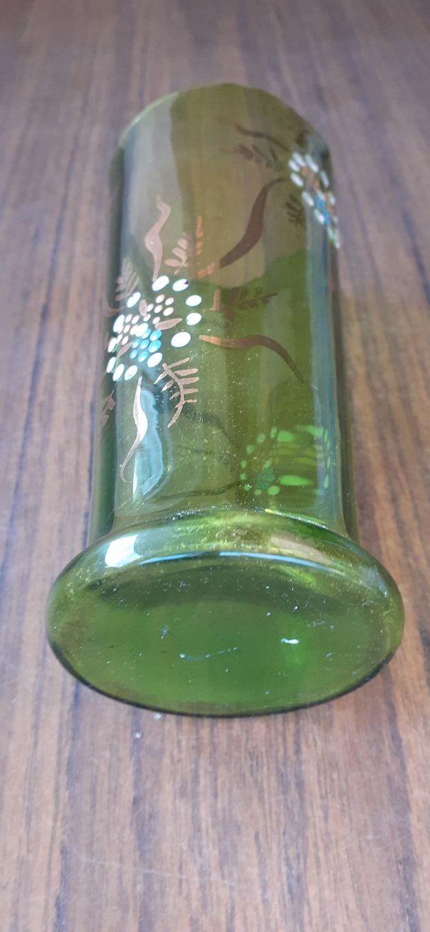 Bicchieri: Grüner Glasbecher antik – Usato da Mörschwil venduto da antiksalon 9