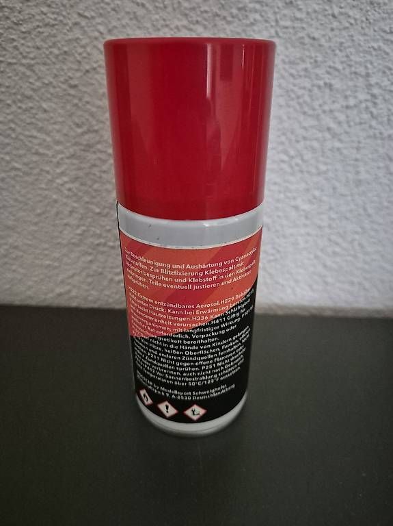 Farben: Modellbau Aktivator Spray – Gebraucht aus Embrach von pet_vm5r 1