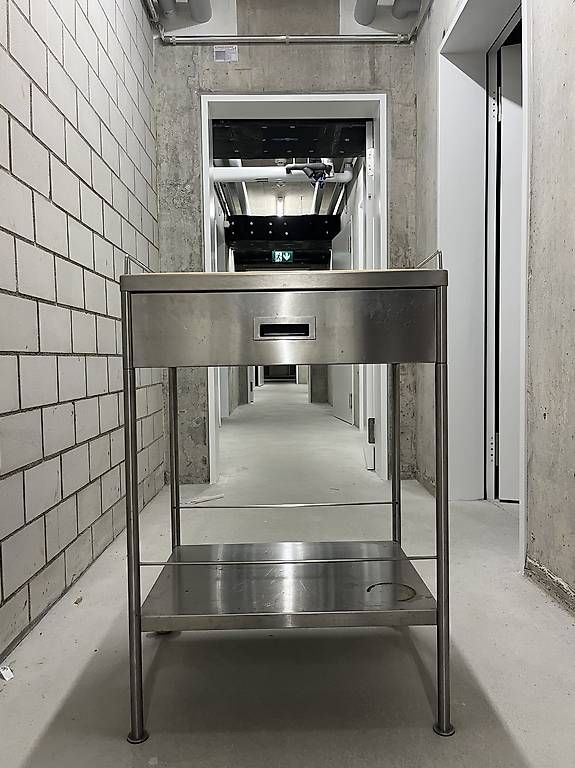 Servierwagen: Servierwagen Chromstahl – Gebraucht aus Zürich von olivier.nussli 1