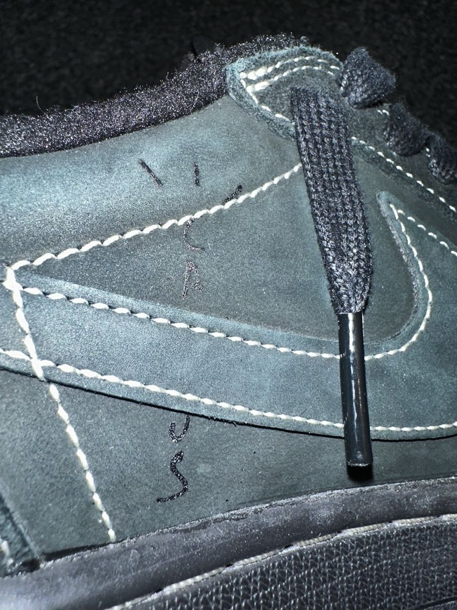 Jordan Scarpe da uomo: Air Jordan 1 Low x Travis Scott Black Phantom – Nuovo (secondo la descrizione) da St.Gallen venduto da Ha-Ha 5