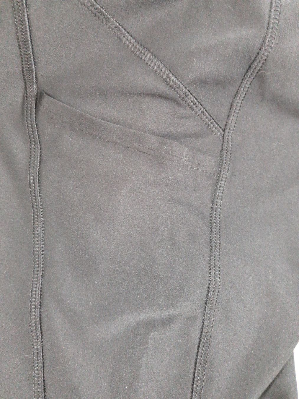 C&A Leggings: Kurze Sporthose Grösse M – Nuovo (secondo la descrizione) da Zürich venduto da stemir 1