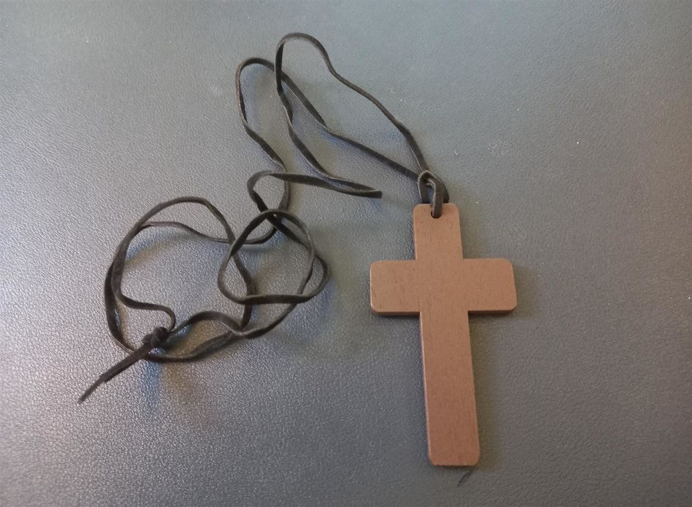 DIY Holzkreuz-Halsketten Set – 16 Stück Mit Bunten Perlen & Nylonschnüren, Für Basteln & Religiöse Anlässe