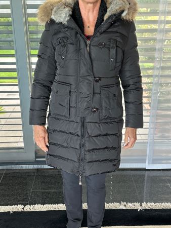 Winterjacke mit echtem Fuchsschwanzkragen Gr. 38/L