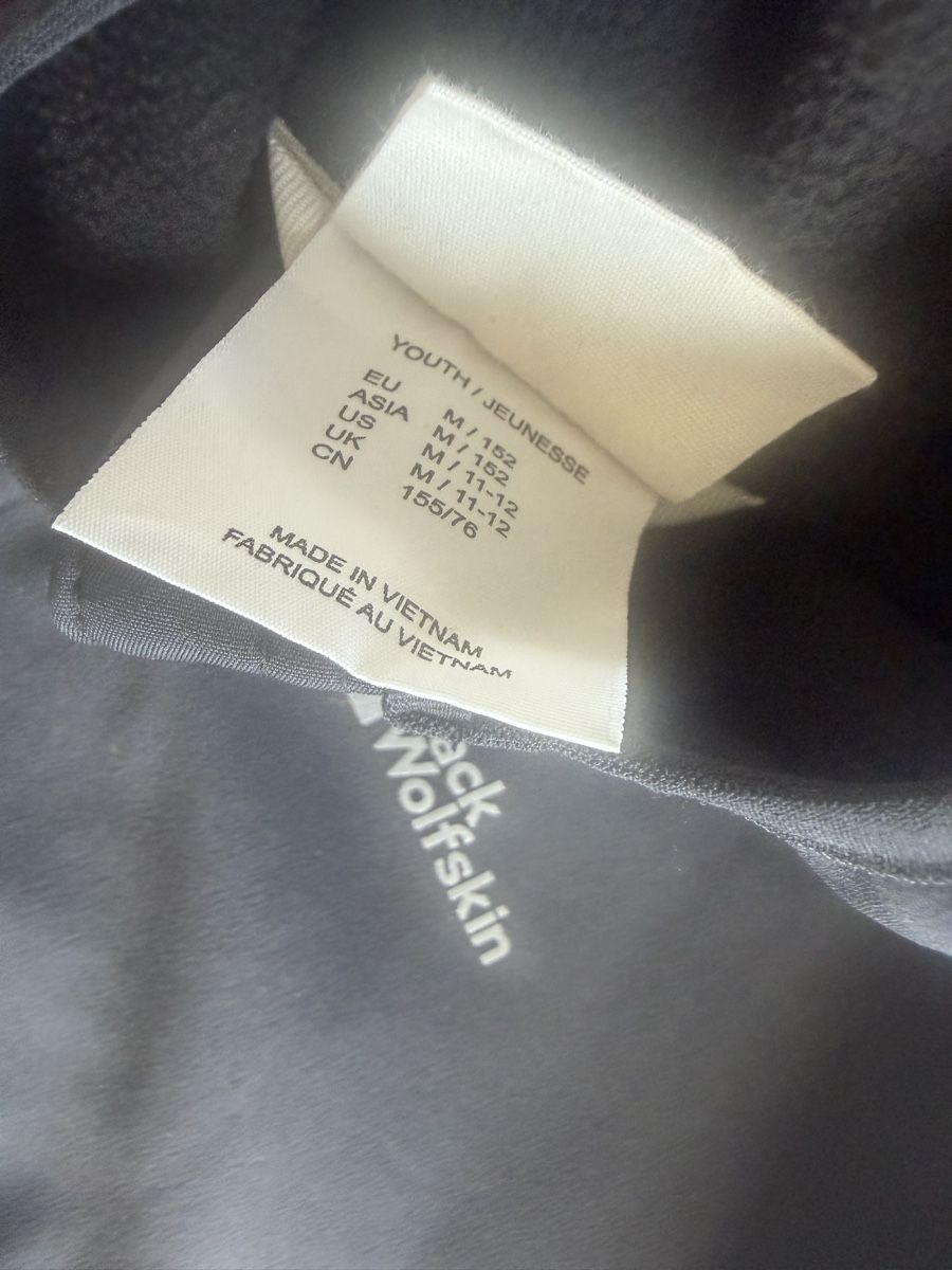 Jack Wolfskin Jacken: Jack Wolfskin Softshelljacke schwarz Grösse 152 – Gebraucht aus Feldbrunnen von cleo09 1
