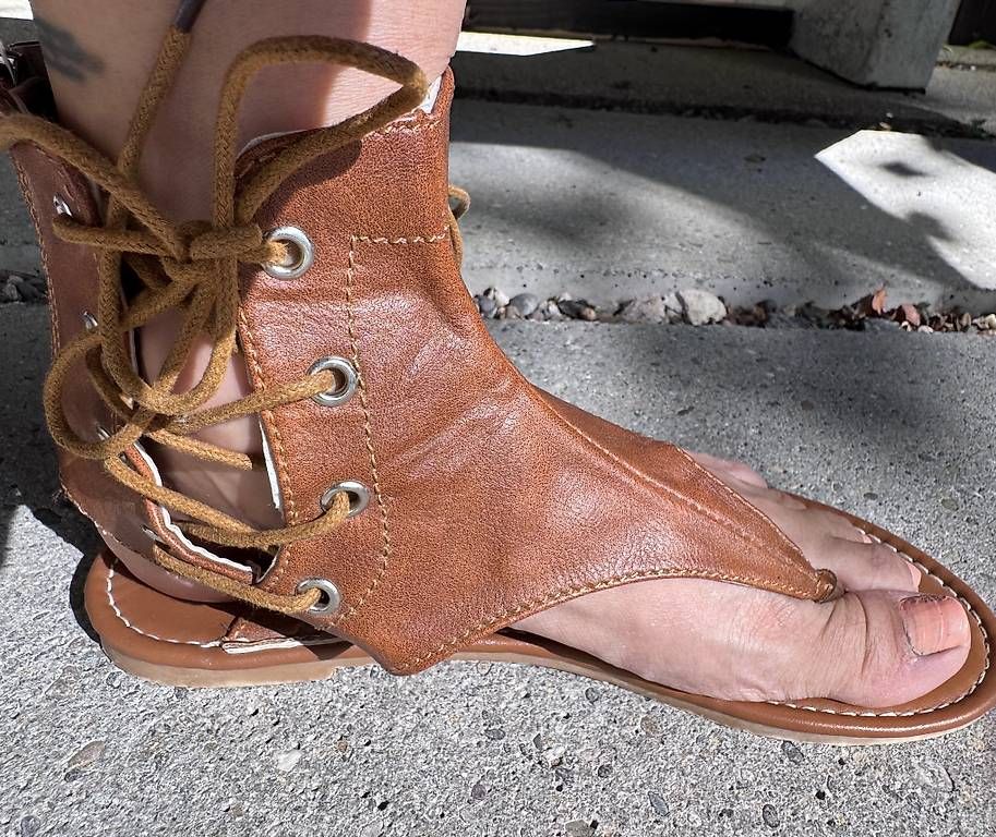 Chaussures femmes: Sandalen – D'occasion à Rudolfstetten par krach 2