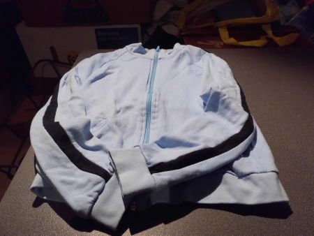 Trainerjacke Grösse M, Chicoree, hellblau