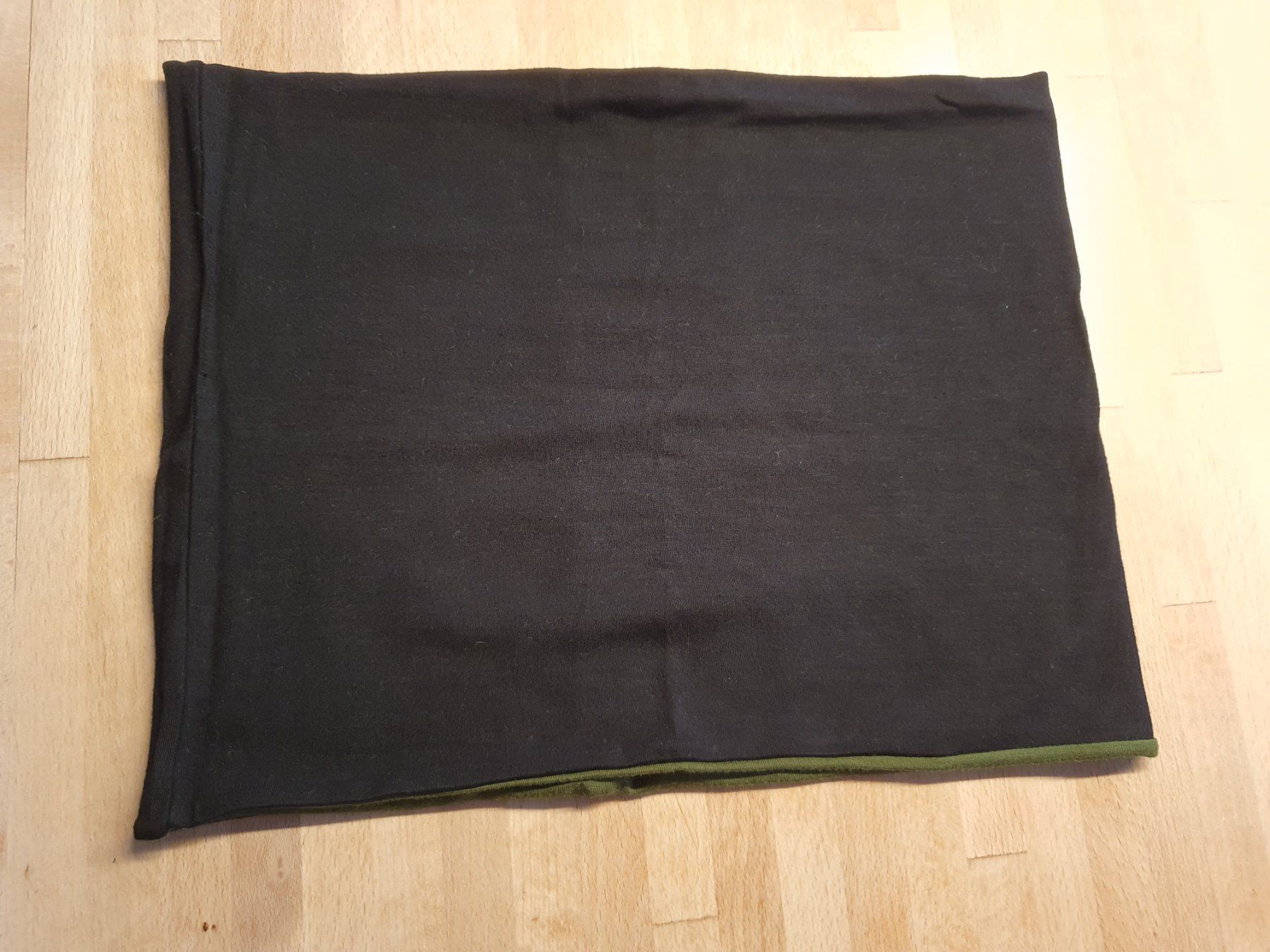 Gonne: Buuchschluuch olive / schwarz – Usato da Arni AG venduto da Xalia 2