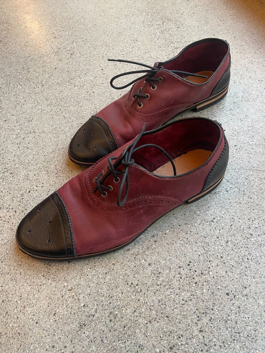 Scarpe da uomo: Handgemachte Lederschuhe Schnürer Grösse 42.5 – Usato da Bern venduto da crazy_horse 1