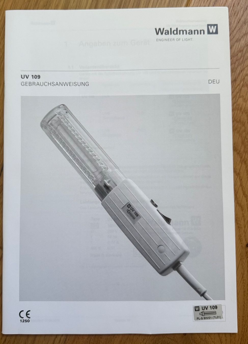 Attrezzature mediche: Waldmann UV 109 UV-Lichtgerät – Usato da Liestal venduto da Savonique 1