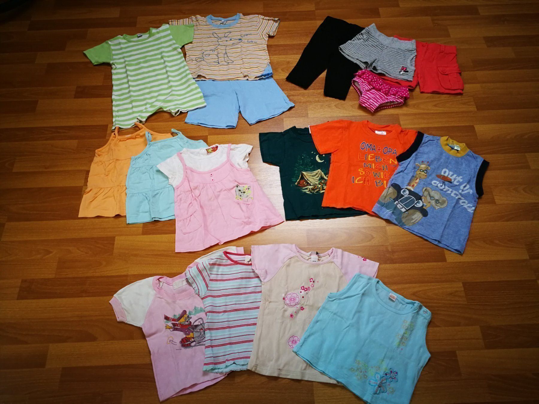 Kleiderpakete & -sets: Kleiderpaket Grösse 92/98   (Set) – Gebraucht aus Birrhard von Pry
