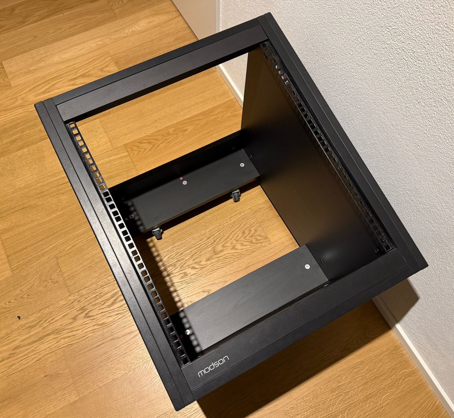 Modson Studio Rack — 10U (Gebraucht) in Zürich für CHF 200 – nur ...