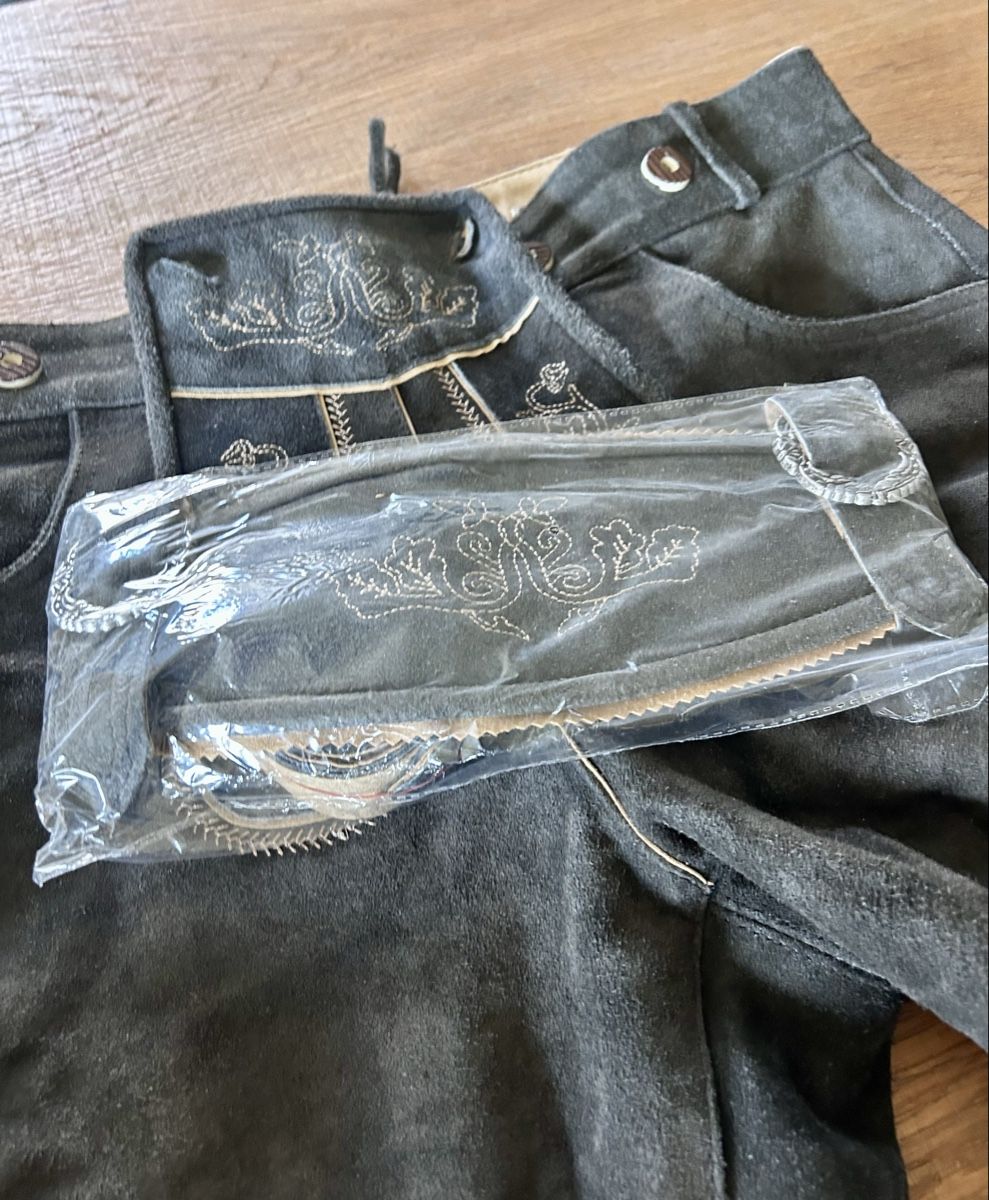 Pantaloni: Lederhose Gr. 52  – Usato da Oberrieden venduto da Mezz9 3