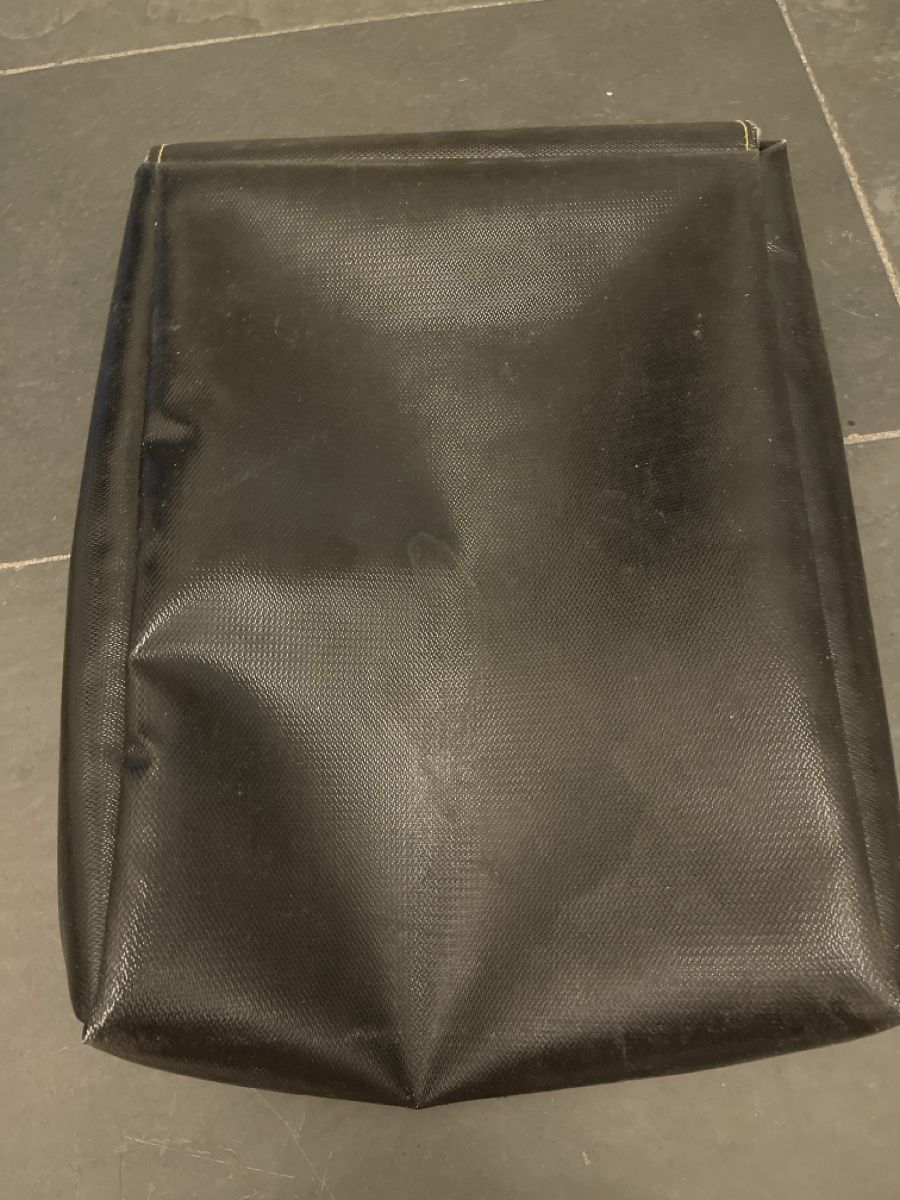 Borse: Feuerfeste Dokumententasche 4,9L Deluxe – Usato da Unterkulm venduto da AnoliOccasion 1