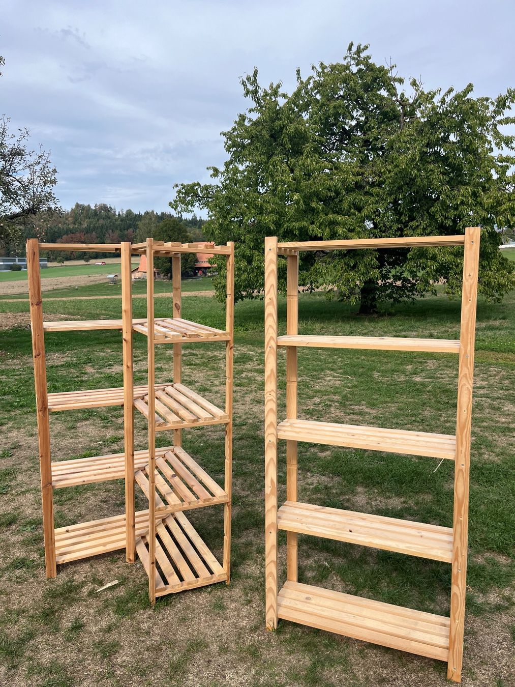 Scaffali: Keller Eckregal und Regal Holz – Usato da Allmendingen b. BE venduto da juair