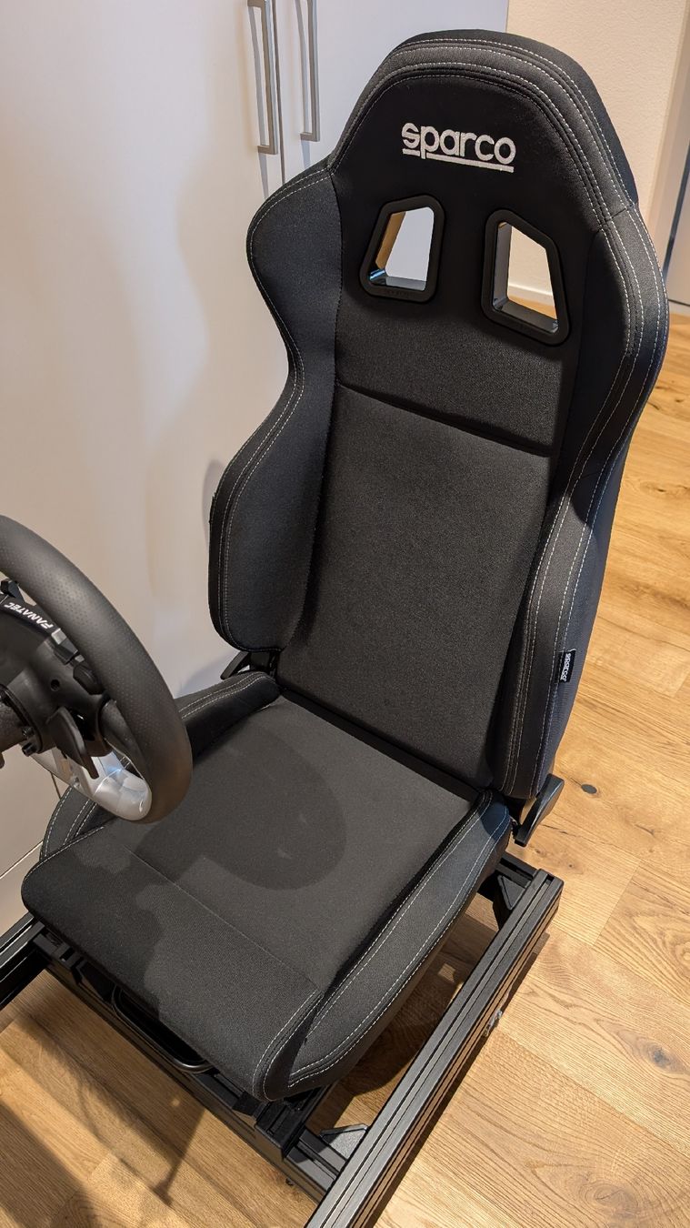 Fanatec Stühle: Sim Racing Rig / Rennsimulator SimLab + Fanatec – Gebraucht aus Solothurn von Nikola9667 1