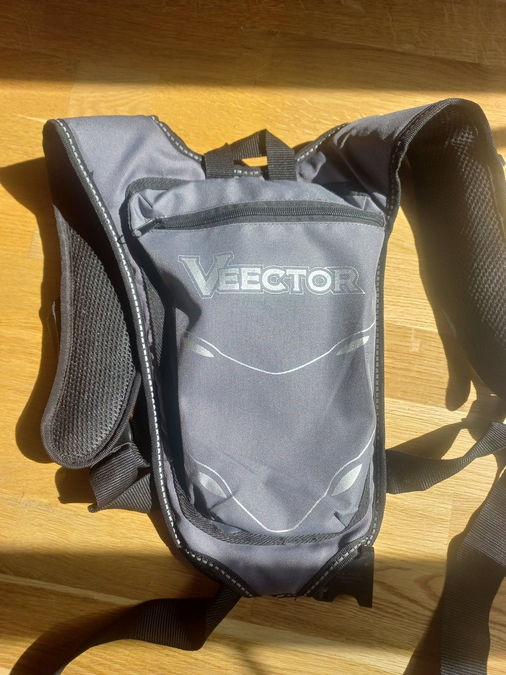 Attrezzatura di sicurezza: Harnais sécurisation passager Veector moto scooter – Usato da La Tour-de-Peilz venduto da Gilbrtogil
