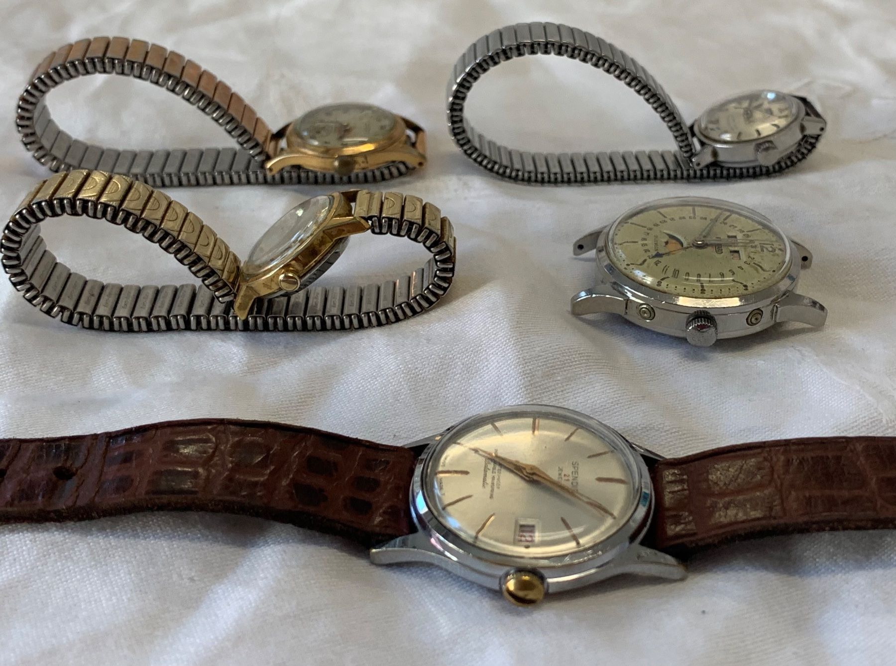 Orologi: 5 Alte Uhren mit Handaufzug! – Usato da Brunnen venduto da Allerwaren 5