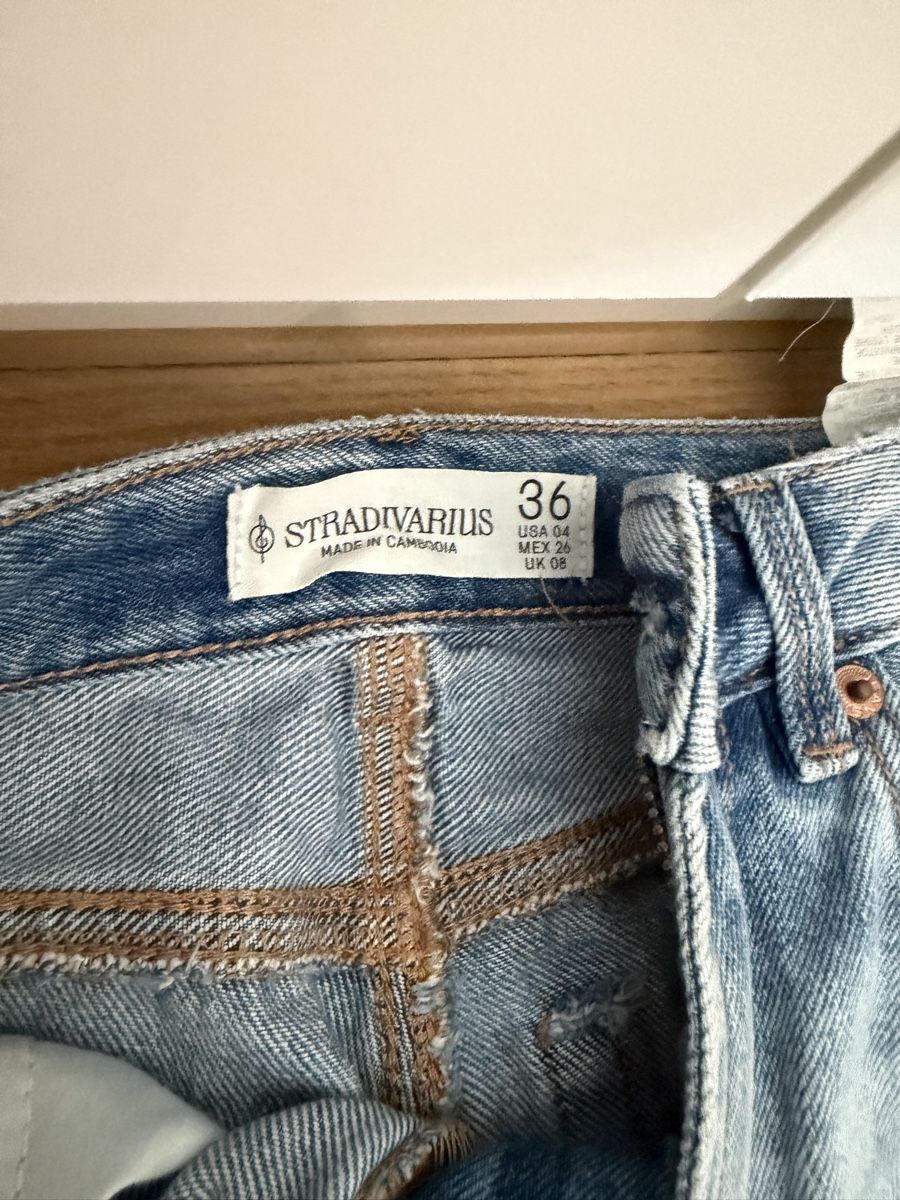 Stradivarius Jeans: jean Stradivarius D92 – Neuf (Voir description) à Carouge GE par goi_krq7 1