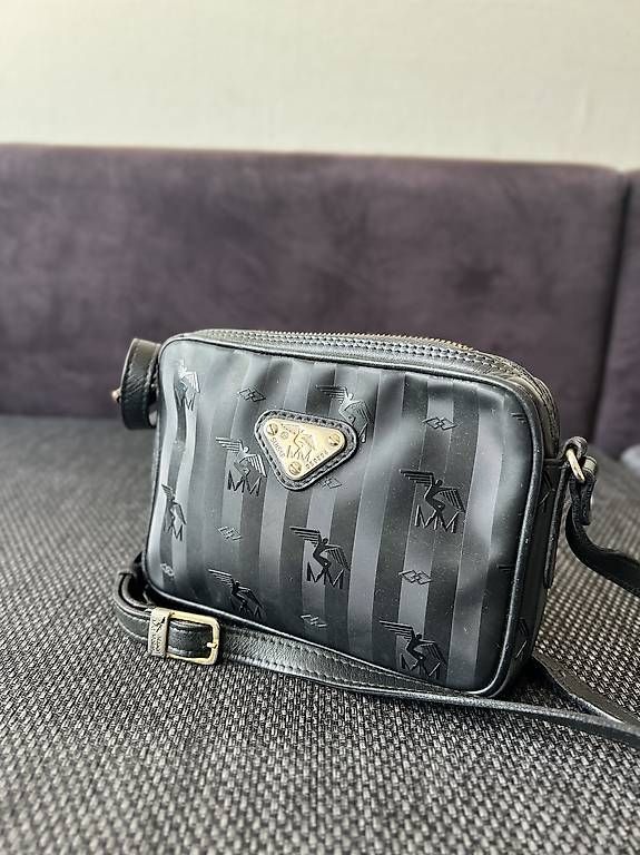 Borse da donna: Maison Mollerus kleine Tasche  – Usato da Wädenswil venduto da charmicss