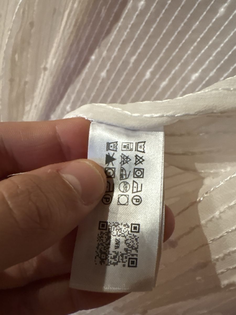 Zara Camicette: Neue Pailletten Bluse – Nuovo (secondo la descrizione) da Affoltern am Albis venduto da tam_5vn5 4