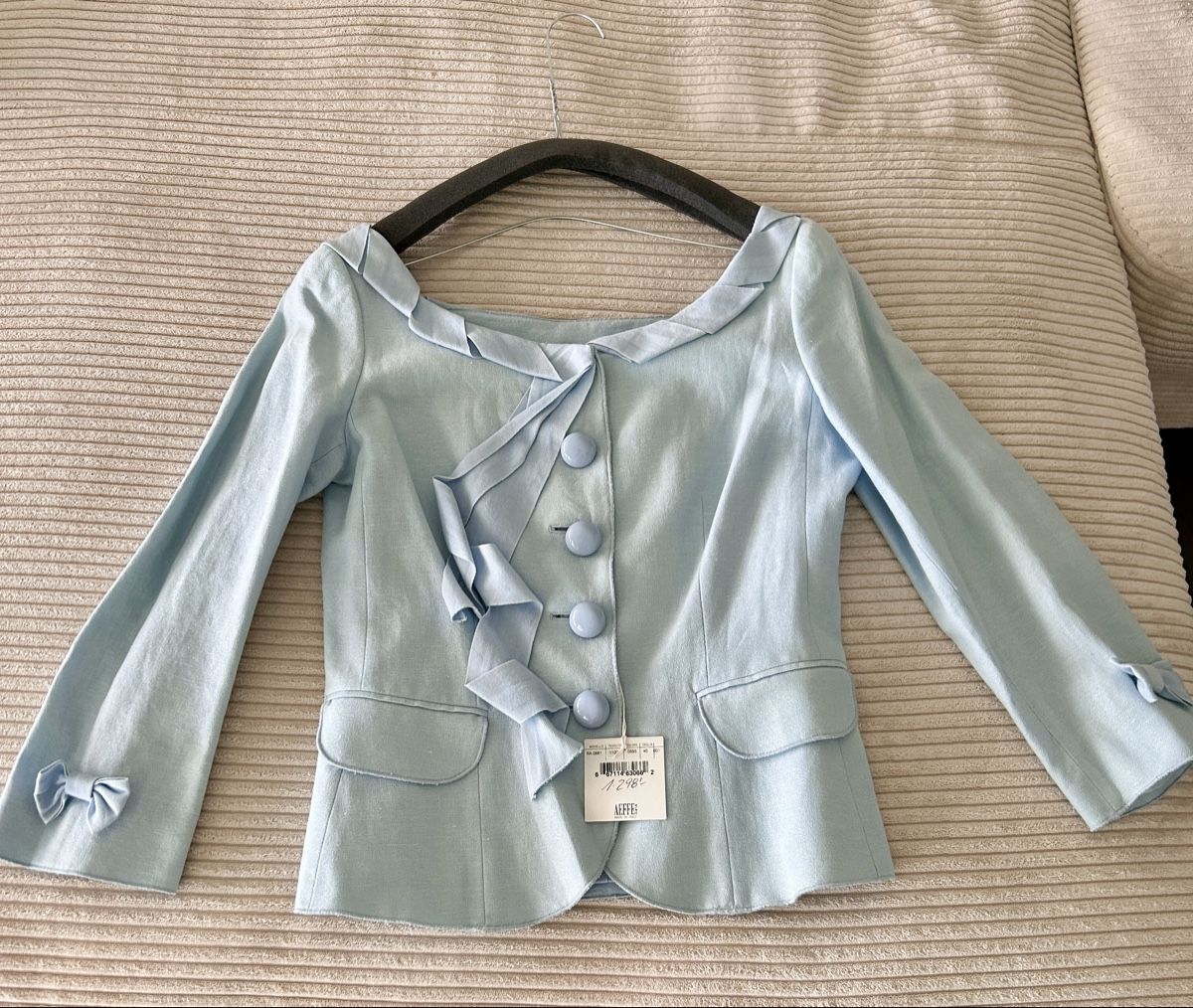 Moschino Giacche: Hellblauer Frühlingsblazer, Grösse 34, neuwertig! – Nuovo (secondo la descrizione) da Egliswil venduto da anbe8