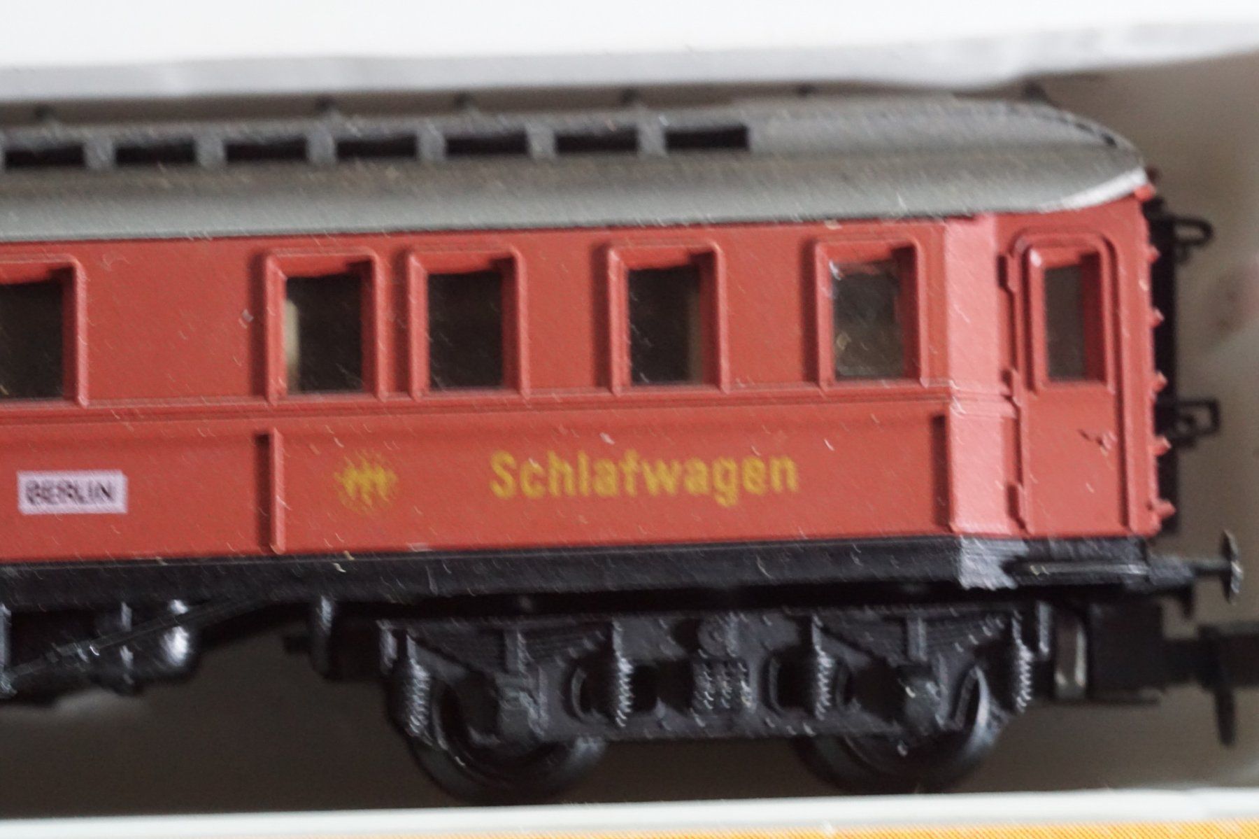 Arnold Modellini di ferrovie: ARNOLD 4 alte Personen-/Güterwagen – Usato da Gränichen venduto da iknow 3