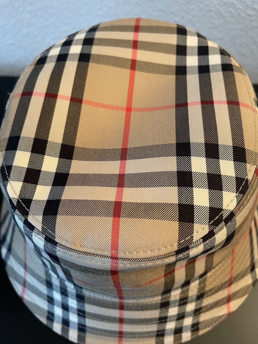 Burberry Copricapi, berretti & cappellini: Burberry Bucket Hat, Grösse M – Nuovo (secondo la descrizione) da Zürich venduto da ZHPearl 2