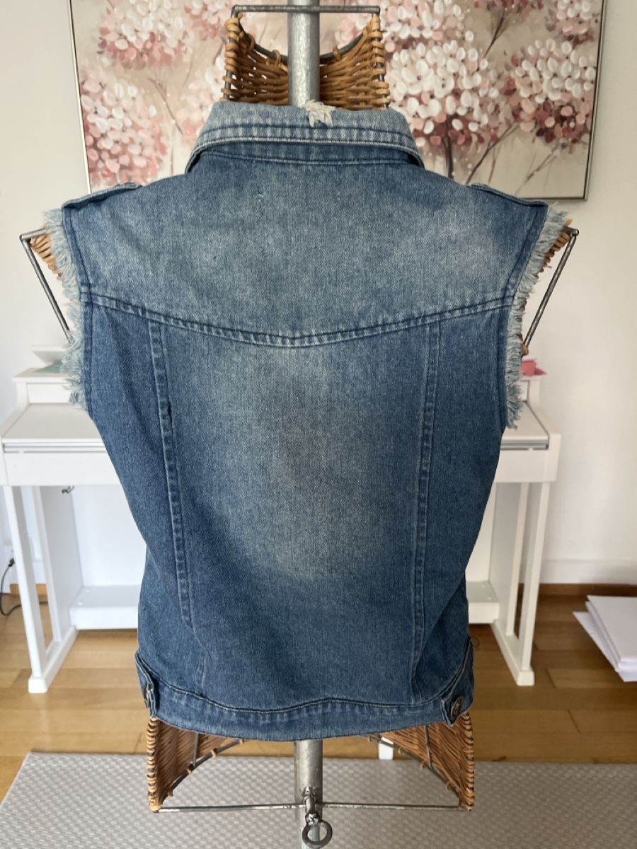 Gilets & Westen: Jeans Weste mit Strass, Julie, S – Gebraucht aus Solothurn von Bobesch08 3