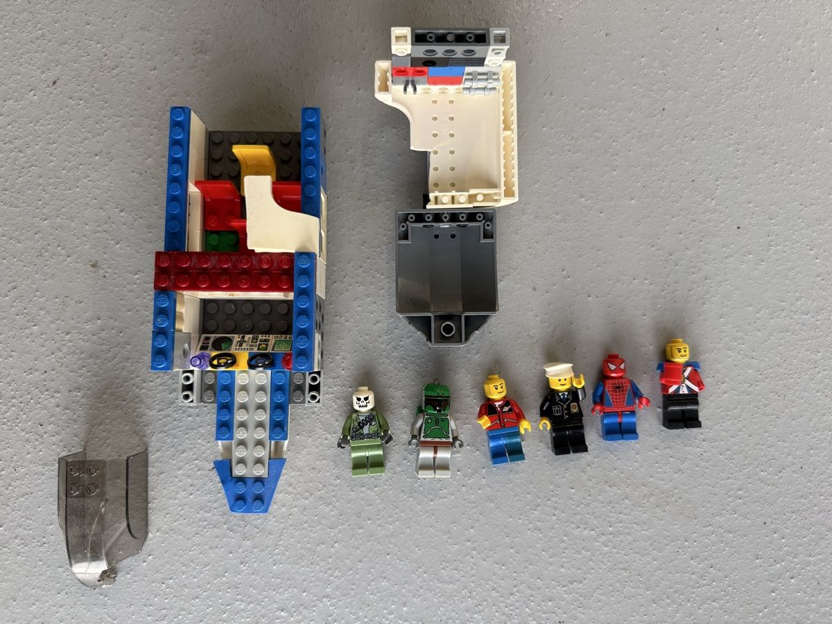 Lego Jeux de construction: LEGO Minifiguren Minifigures und Blocks – D'occasion à Oberrieden par rroane2
