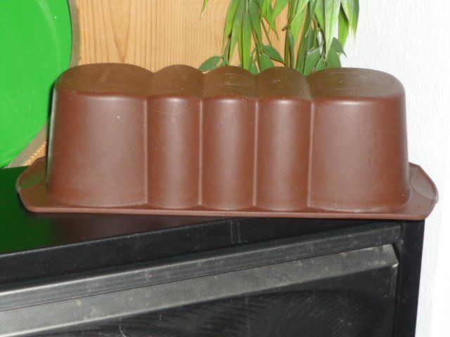 Tupperware Contenitori & Simili: TUPPERWARE FÜR KUCHEN – Usato da St.Gallen venduto da Anso 2