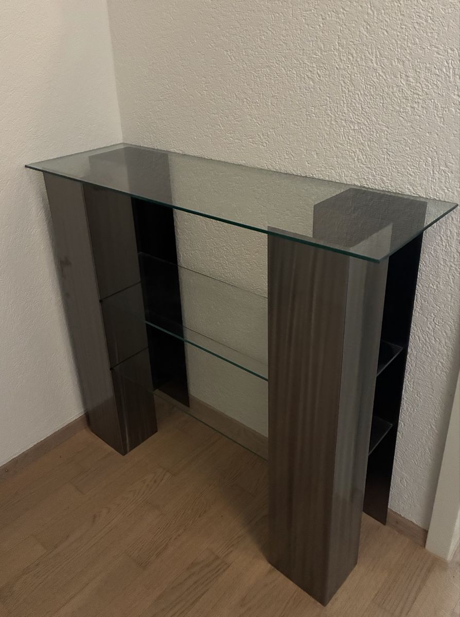 Kommoden: Konsolentisch mit Spiegel Glas Holzoptik dunkle Farbe guter  – Gebraucht aus Schaffhausen von anj_c89q 2