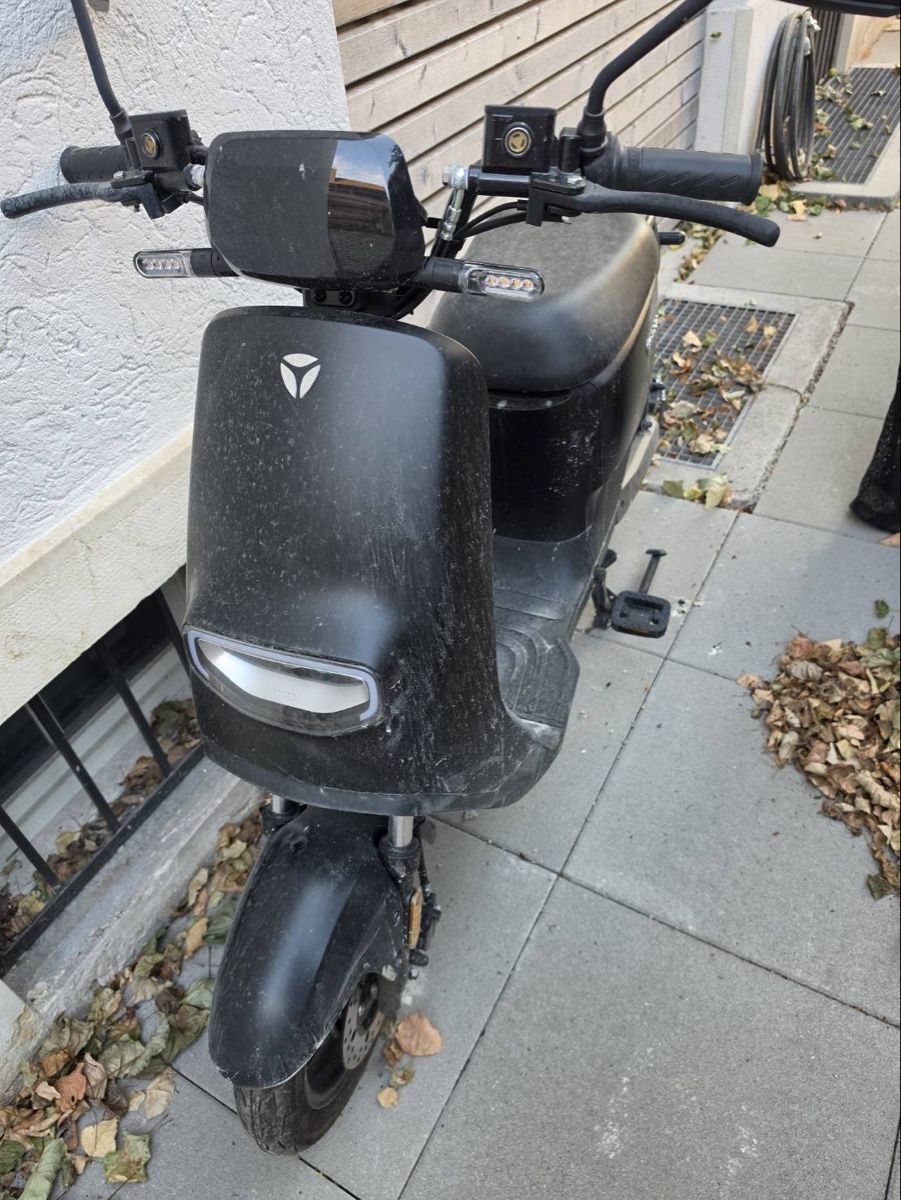 Yadea Scooter: YADEA “DE3 – Difettoso da Pratteln venduto da bom_8n7k