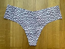 Victoria’s Secret No Show Thong M NEW