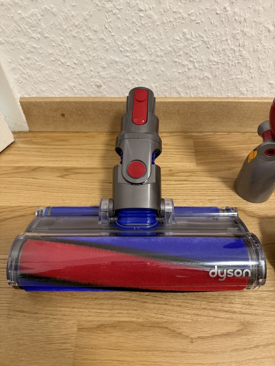 Dyson Staubsauger & Zubehör: Dyson V11 accessoires – Neu (gemäss Beschreibung) aus Meyrin von SA_3006 1