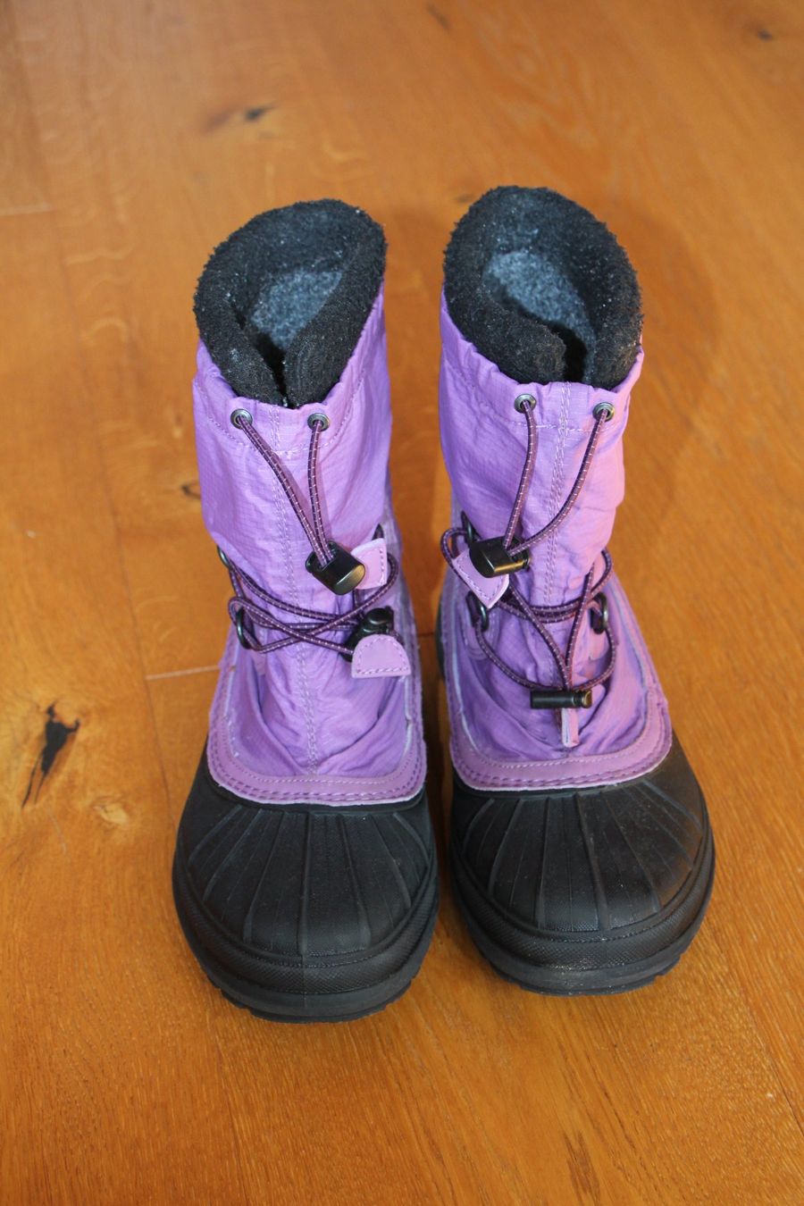 Helly Hansen Scarpe per ragazze: Winterstiefel von Helly Hansen Grösse 33 – Usato da Heiligkreuz (Mels) venduto da PascalWa 2