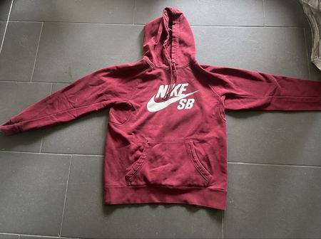 Nike SB Hoodie Bordeauxrot Gr. S