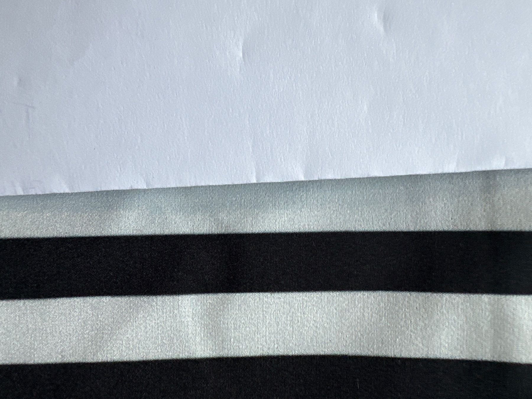 Tissus: Polyesterstoff 3,2m – Neuf (Voir description) à Bad Zurzach par Anabenae 1