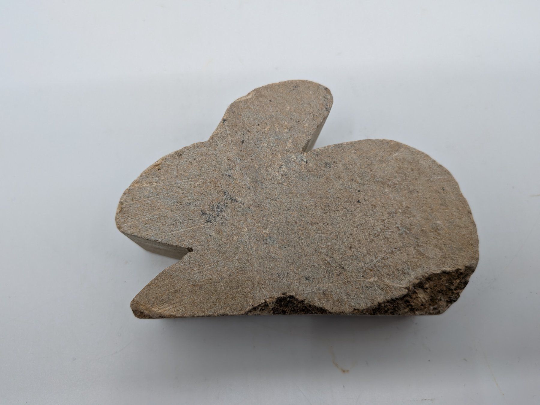Statuette: Hase Figur aus Stein evtl. Travertin ? – Usato da Emmen venduto da magelan 4