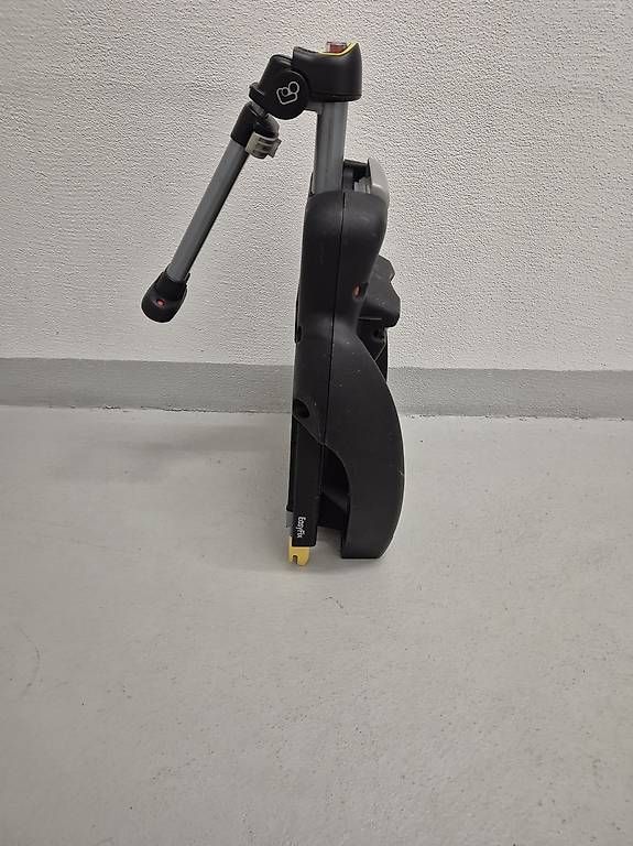 Sièges auto: Maxi Cosi EasyFix Autositzbassis – D'occasion à Aarburg par Vagos 1