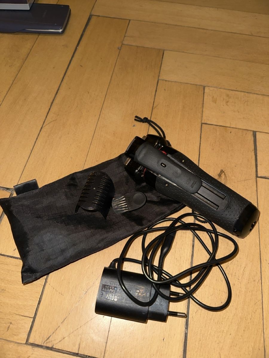 Braun Rasoi & Lamette da barba: Braun Rasierer mit Zuberhör – Usato da Zürich venduto da justus_grabowsky