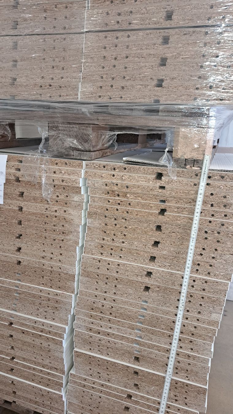 Articoli in legno: 1 Posten weisse Tablare – Usato da Diessenhofen venduto da Osio 3