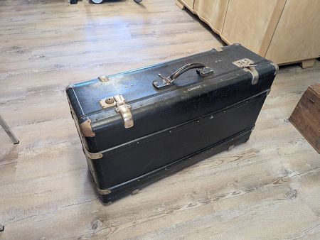 Valise ancienne
