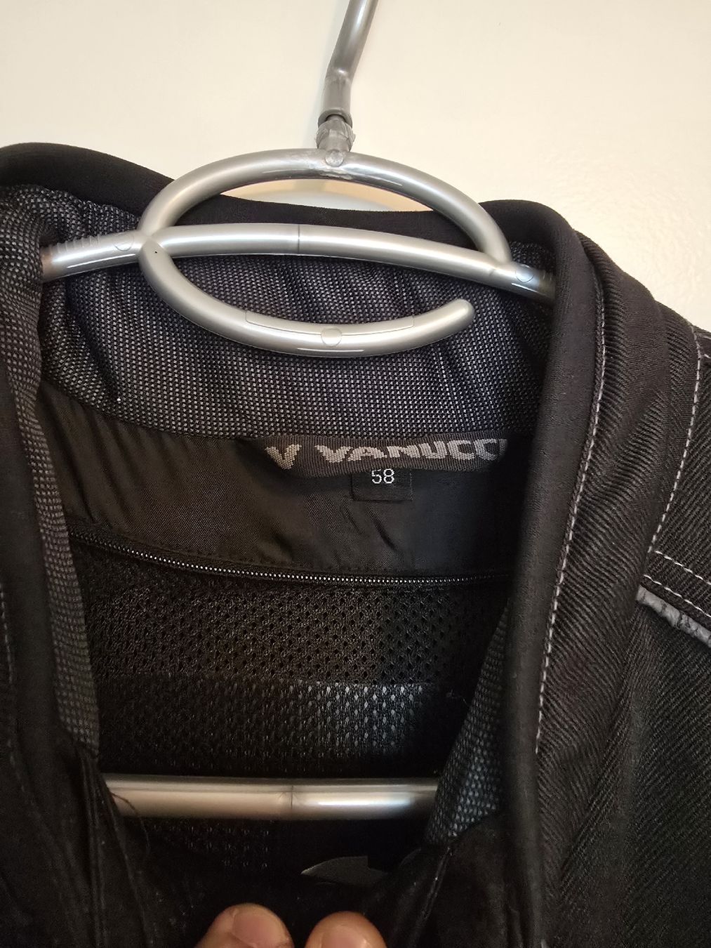 Vanucci Lotti di vestiti: Vanucci Motorrad Kombi 2 teile – Usato da Riehen venduto da lor_99g9 5